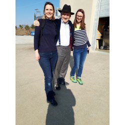 Maud et Coralie au domaine Chatzivaritis Maud et Coralie au domaine Chatzivaritis