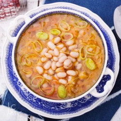
											Recette de Fasolada (soupe grecque aux haricots)
					