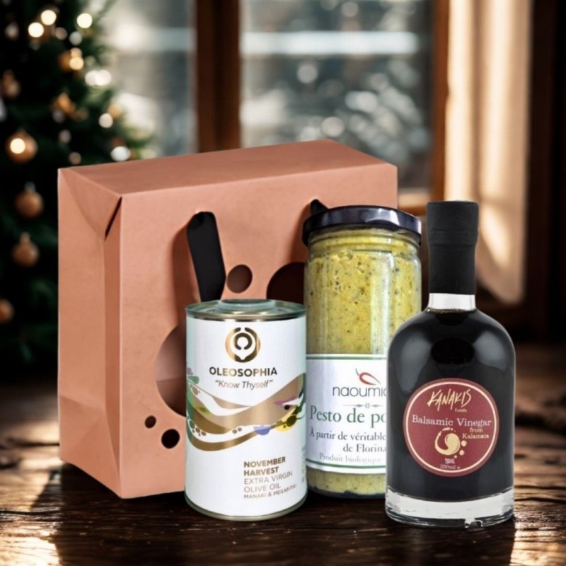 Coffret cadeau Le Trio - Huile d'olive vierge extra, vinaigre 4 ans et poivrons bio Coffret cadeau Le Trio - Huile d'olive vierge extra, vinaigre 4 ans et poivrons bio