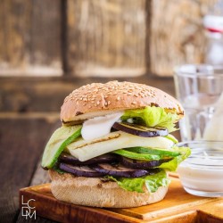 burger halloumi aubergines